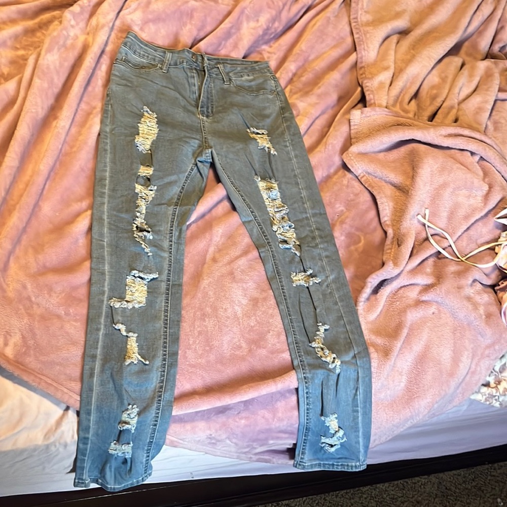 Ripped jeans